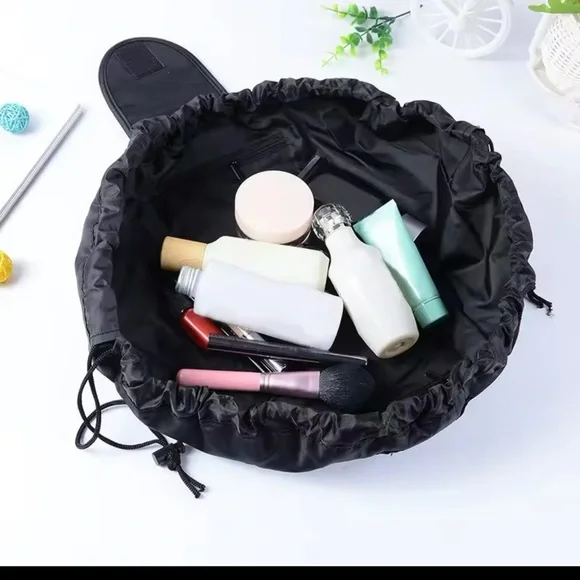 MAKEUP EXPANDABLE DRAWSTRING COSMETIC BAG OR CASE VELCRO CLOSURE IN BLACK- NEW - Picture 6 of 10